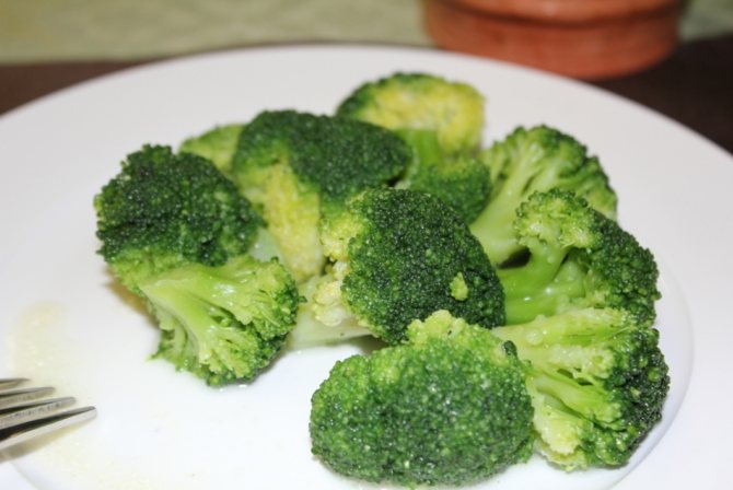 Вареная брокколи