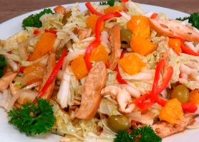 Салат с куриной грудкой и апельсином